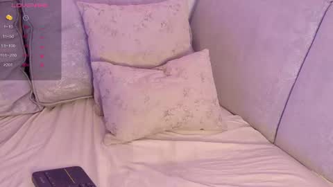 Snapshot of electra_rhodes chatting on July 2026 09:35:01 PM Electra Rhodes online show from July 2026 09:35:01 PM