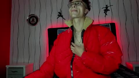 Snapshot of elegant_wolf chatting on January 2025 02:47:01 AM Elegant online show from January 2025 02:47:01 AM