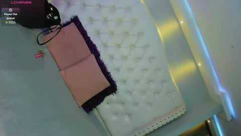 Snapshot of elektraa_foxx_ chatting on May 2026 10:53:01 AM Elecktra online show from May 2026 10:53:01 AM