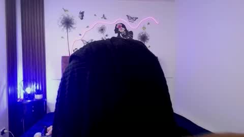 Snapshot of elena_detroya_ chatting on November 2025 01:04:02 PM Elena online show from November 2025 01:04:02 PM