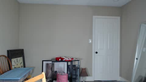 Snapshot of elena_ermie chatting on December 2024 06:10:01 PM elena_ermie online show from December 2024 06:10:01 PM