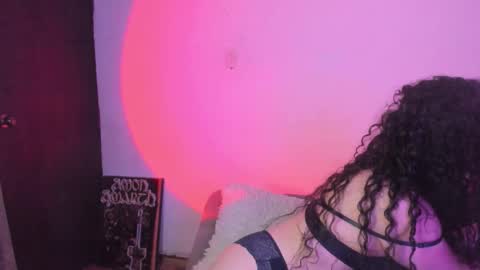 Elena  online show from November 2025 05:40:01 AM