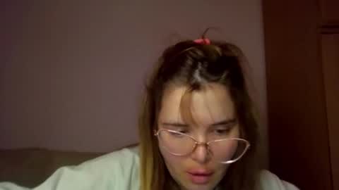 Elena online show from November 2025 04:40:01 PM