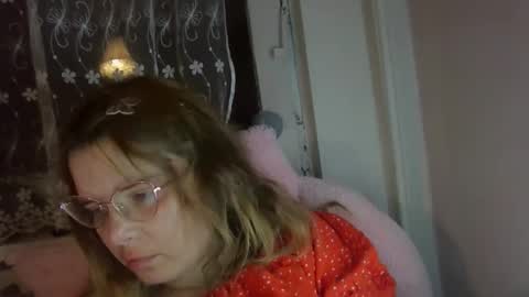 Elena online show from November 2025 04:27:01 PM