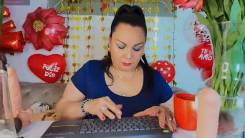 elenna_boobs_ online show from September 2025 05:31:01 AM