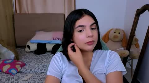 Snapshot of elenna_hotx chatting on November 2025 06:41:01 PM agnes online show from November 2025 06:41:01 PM