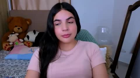 Snapshot of elenna_hotx chatting on November 2025 06:07:01 PM agnes online show from November 2025 06:07:01 PM