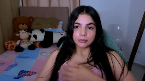 Snapshot of elenna_hotx chatting on November 2025 04:21:02 PM agnes online show from November 2025 04:21:02 PM