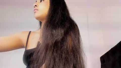 Elena  online show from March 2026 12:39:02 PM