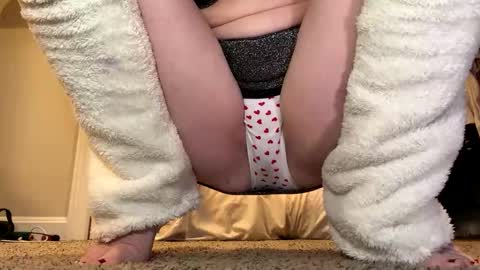 Elenore Hoesevelt online show from October 2025 02:34:01 AM