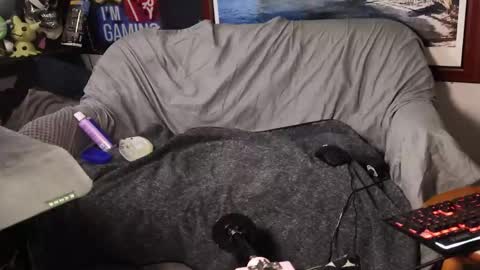 Snapshot of elephantrunkman chatting on December 2025 04:43:01 AM elephantrunkman online show from December 2025 04:43:01 AM