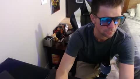 Snapshot of elevatetlb chatting on September 2025 08:14:01 AM Walker online show from September 2025 08:14:01 AM