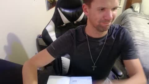 Snapshot of elevatetlb chatting on September 2025 06:04:02 AM Walker online show from September 2025 06:04:02 AM