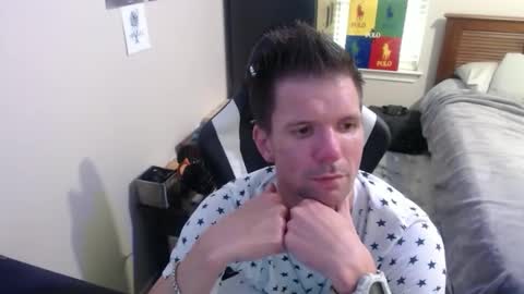 Snapshot of elevatetlb chatting on September 2025 05:14:01 PM Walker online show from September 2025 05:14:01 PM