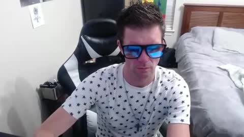 Snapshot of elevatetlb chatting on September 2025 03:10:02 AM Walker online show from September 2025 03:10:02 AM