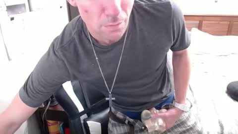 Snapshot of elevatetlb chatting on October 2025 07:28:01 AM Walker online show from October 2025 07:28:01 AM