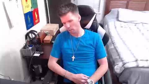 Snapshot of elevatetlb chatting on October 2025 04:11:01 AM Walker online show from October 2025 04:11:01 AM