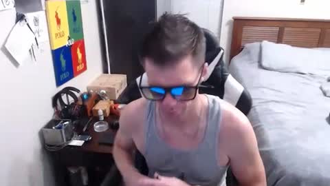 Snapshot of elevatetlb chatting on October 2025 04:02:01 AM Walker online show from October 2025 04:02:01 AM