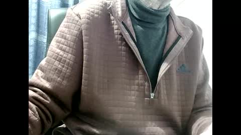 Snapshot of elfyonee chatting on December 2024 08:25:02 PM elfyonee online show from December 2024 08:25:02 PM