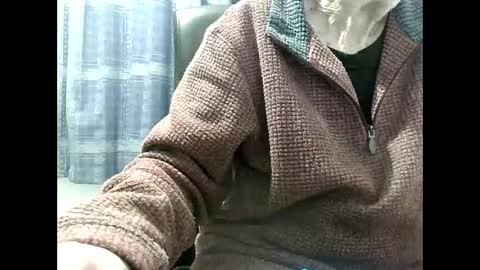 Snapshot of elfyonee chatting on February 2025 08:02:02 PM elfyonee online show from February 2025 08:02:02 PM