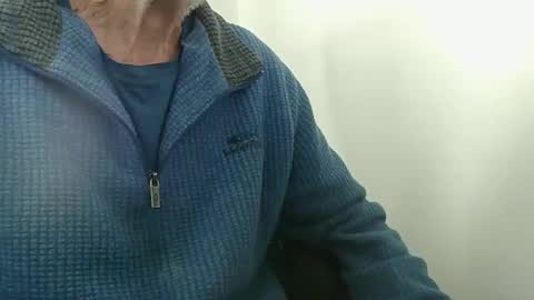 Snapshot of elfyonee chatting on October 2025 12:05:01 PM elfyonee online show from October 2025 12:05:01 PM