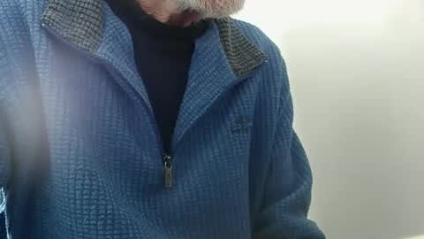 Snapshot of elfyonee chatting on November 2025 10:35:02 AM elfyonee online show from November 2025 10:35:02 AM