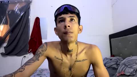 elgochitoxx online show from June 2026 06:45:01 PM