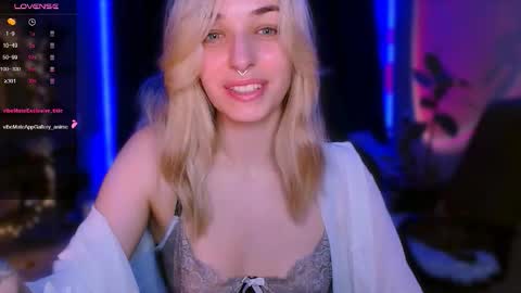 Snapshot of eli_llie chatting on October 2025 08:18:01 PM Eli online show from October 2025 08:18:01 PM