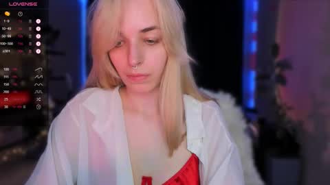 Snapshot of eli_llie chatting on November 2025 08:52:01 PM Eli online show from November 2025 08:52:01 PM