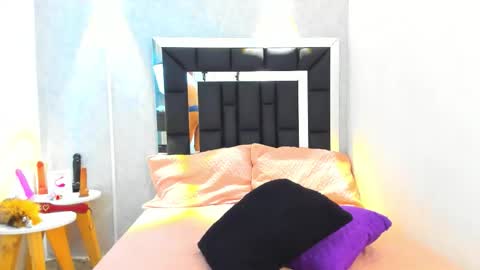  Elian  online show from March 2026 12:33:02 PM