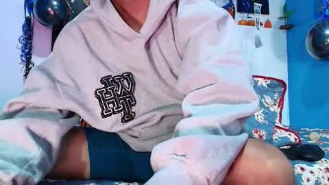 elias_salvatore_ online show from February 2026 03:12:01 AM