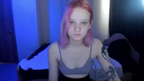 elieiza_xo online show from February 2026 09:23:02 AM