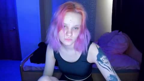 elieiza_xo online show from February 2026 09:05:01 AM