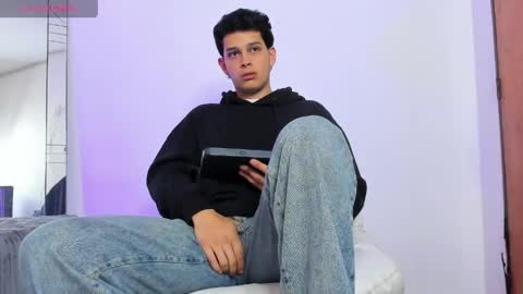 Snapshot of elijah_stoone chatting on April 2026 01:12:02 PM elijah_stoone online show from April 2026 01:12:02 PM