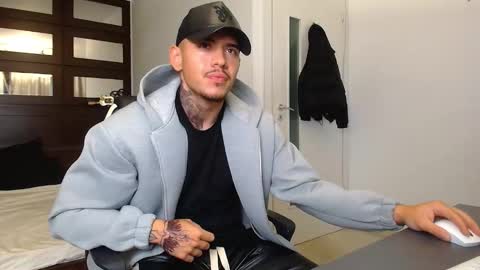 ElijahThorne online show from February 2026 06:40:02 AM