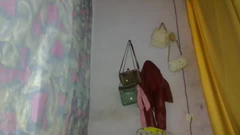 Snapshot of elina981 chatting on April 2026 09:34:01 AM elina981 online show from April 2026 09:34:01 AM