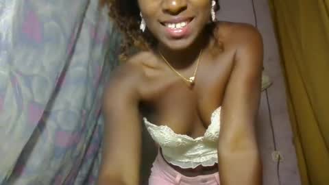 Snapshot of elina981 chatting on April 2026 02:25:01 PM elina981 online show from April 2026 02:25:01 PM