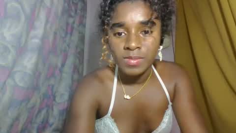 Snapshot of elina981 chatting on April 2026 09:34:01 PM elina981 online show from April 2026 09:34:01 PM