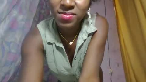 Snapshot of elina981 chatting on May 2026 08:53:02 AM elina981 online show from May 2026 08:53:02 AM