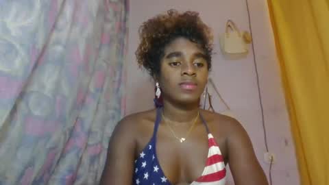 Snapshot of elina981 chatting on May 2026 12:12:01 PM elina981 online show from May 2026 12:12:01 PM