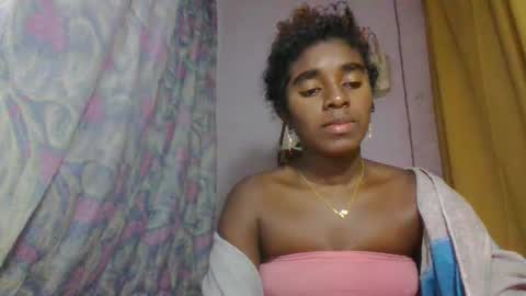 Snapshot of elina981 chatting on May 2026 08:19:01 AM elina981 online show from May 2026 08:19:01 AM