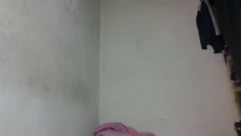 Snapshot of elina981 chatting on May 2026 09:13:02 AM elina981 online show from May 2026 09:13:02 AM