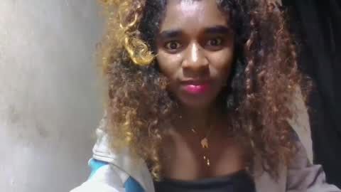 Snapshot of elina981 chatting on May 2026 12:16:02 AM elina981 online show from May 2026 12:16:02 AM