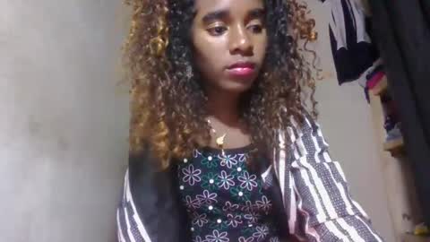 Snapshot of elina981 chatting on May 2026 03:47:01 AM elina981 online show from May 2026 03:47:01 AM