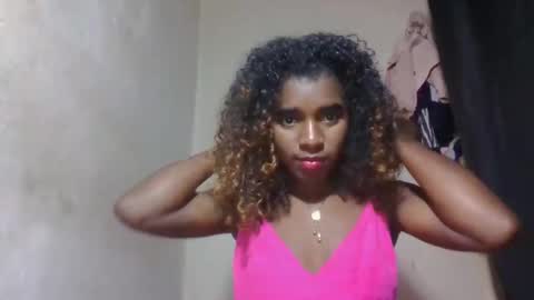 Snapshot of elina981 chatting on June 2026 11:12:01 AM elina981 online show from June 2026 11:12:01 AM