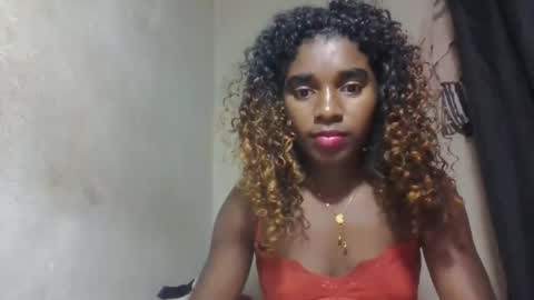 Snapshot of elina981 chatting on June 2026 03:50:01 PM elina981 online show from June 2026 03:50:01 PM