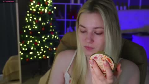 Snapshot of elina_nortas chatting on January 2025 01:00:01 AM Elina online show from January 2025 01:00:01 AM