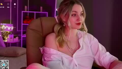 Snapshot of elina_nortas chatting on March 2025 05:18:02 AM Elina online show from March 2025 05:18:02 AM