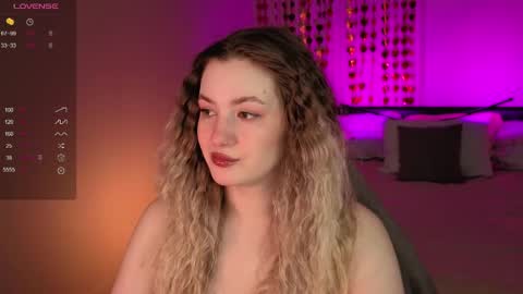 Elina online show from April 2026 06:47:02 AM