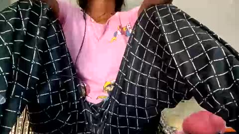 Snapshot of elina_roy03 chatting on November 2025 10:14:02 AM elina_roy03 online show from November 2025 10:14:02 AM